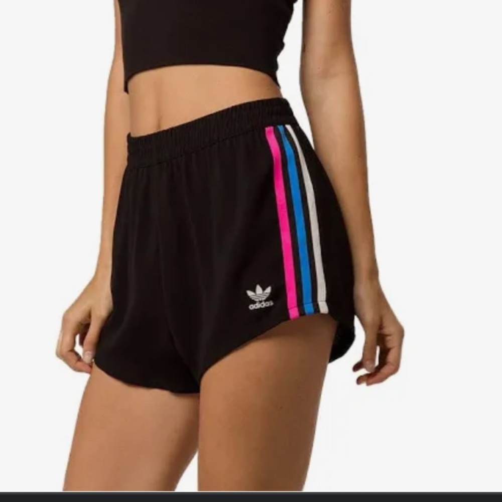 ADIDAS ORIGINALS WOMEN'S 3-STRIPES SHORTS